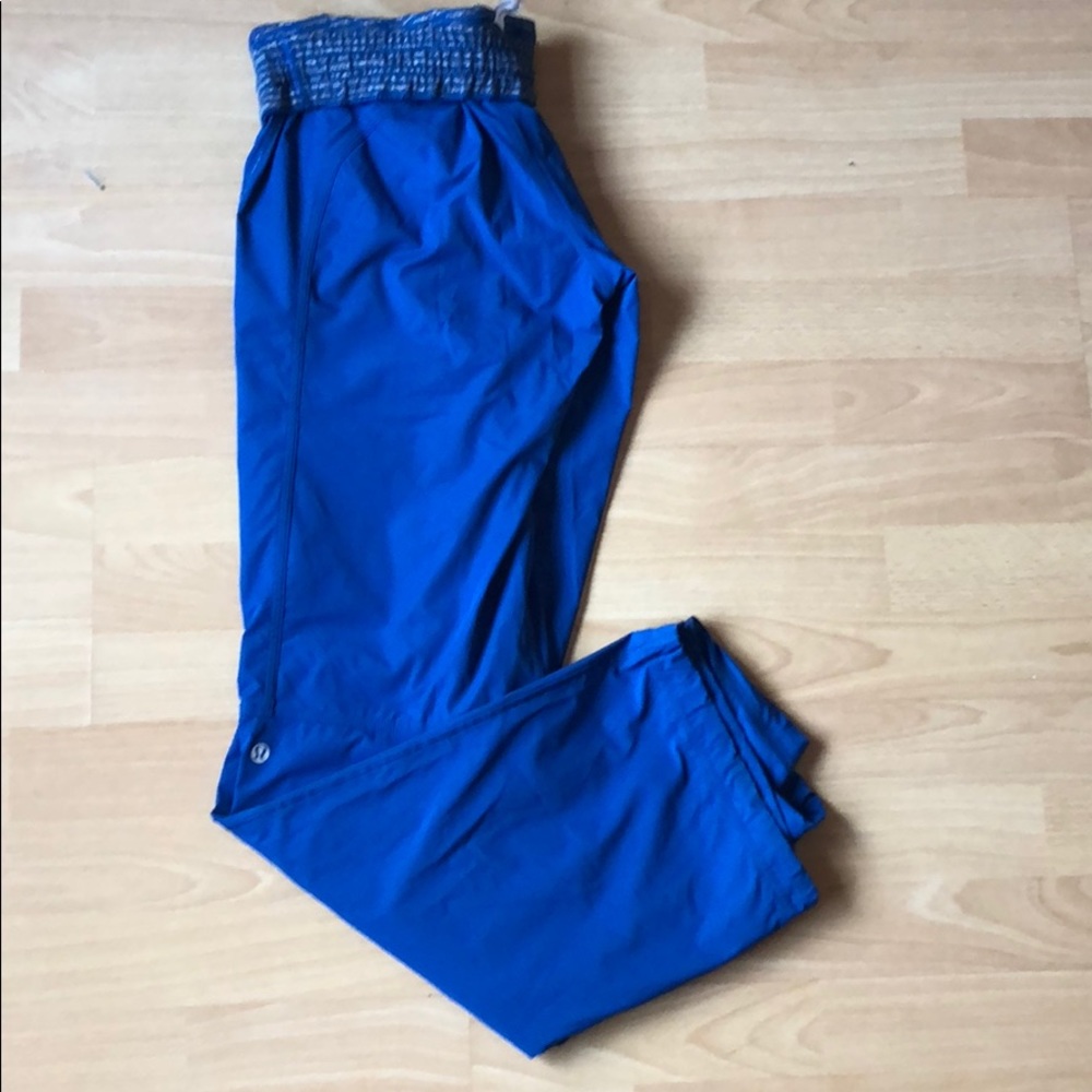 Lululemon blue lined pants